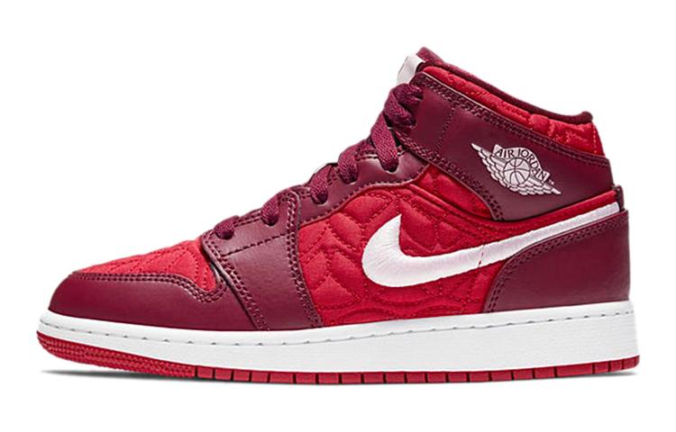 

Кеды унисекс Jordan Air Jordan 1 Mid Red Quilt GS красные 37.5 EU, Красный, Air Jordan 1 Mid Red Quilt GS