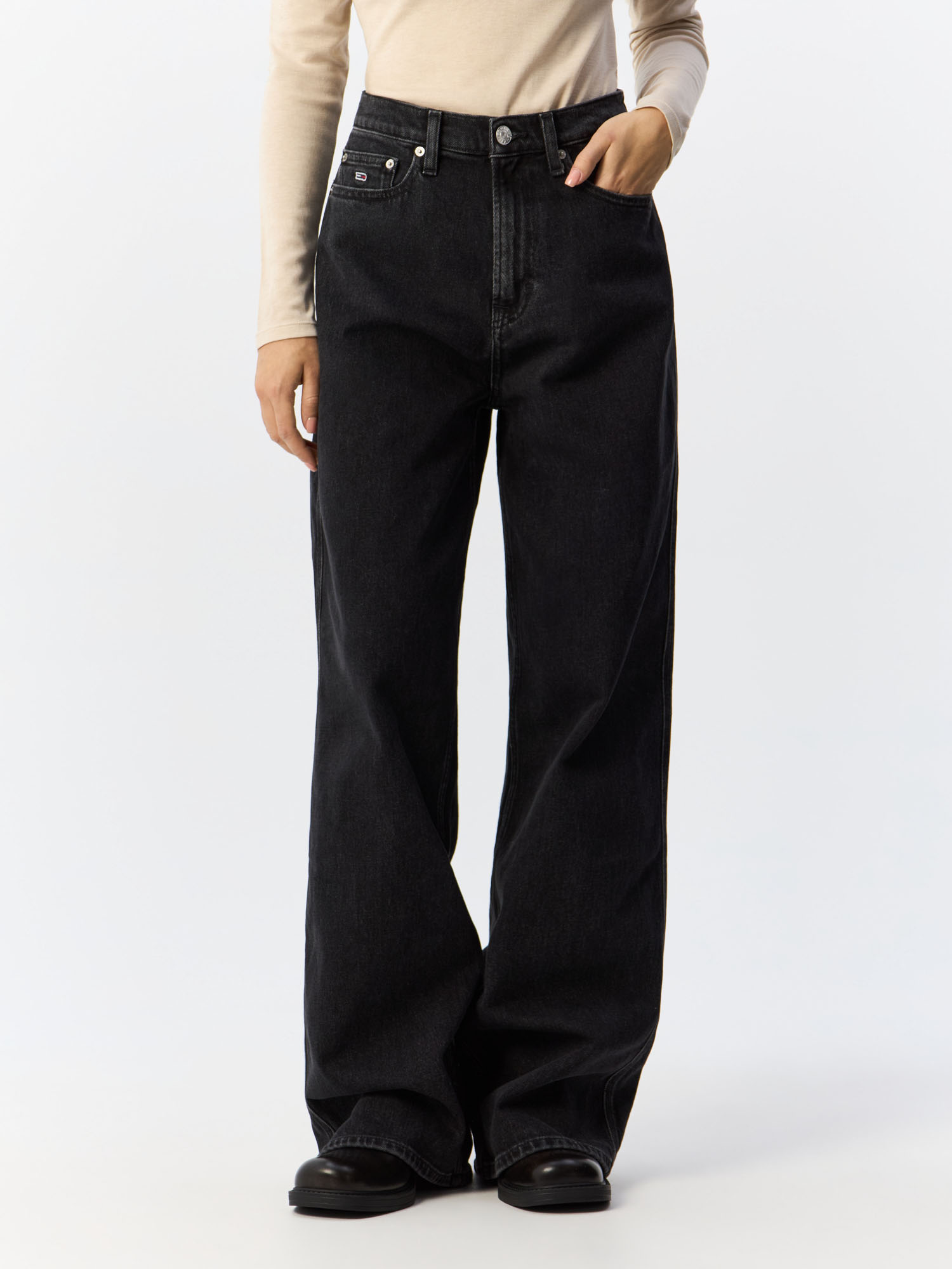 

Джинсы женские Tommy Jeans DW0DW18186 серые 31/30, Серый, DW0DW18186