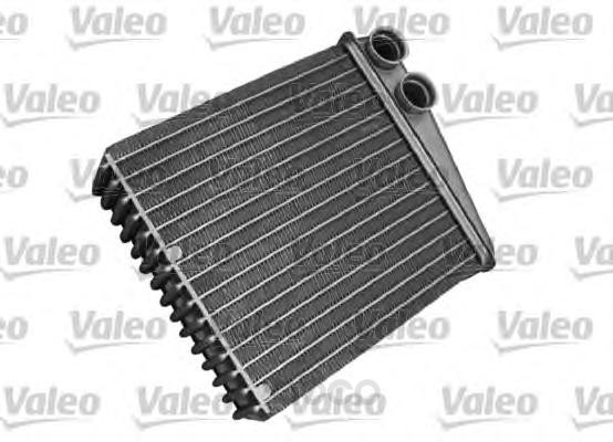 

Радиатор охлаждения двигателя Valeo 812308