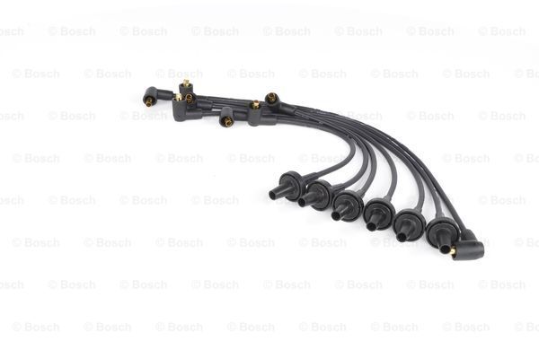 

Комплект проводов зажигания BOSCH 0 986 357 220
