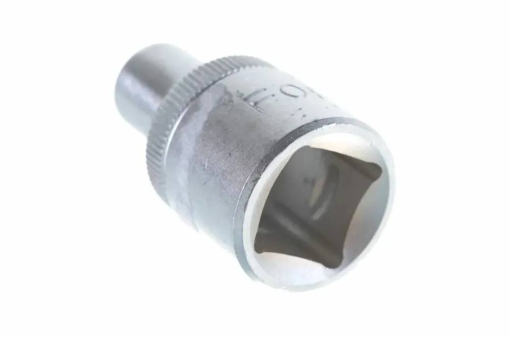 

Головка 12 мм 12-гранная 1/2dr короткая force 54912