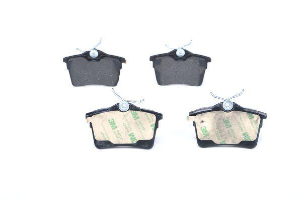 

Комплект тормозных колодок BOSCH 0986494304