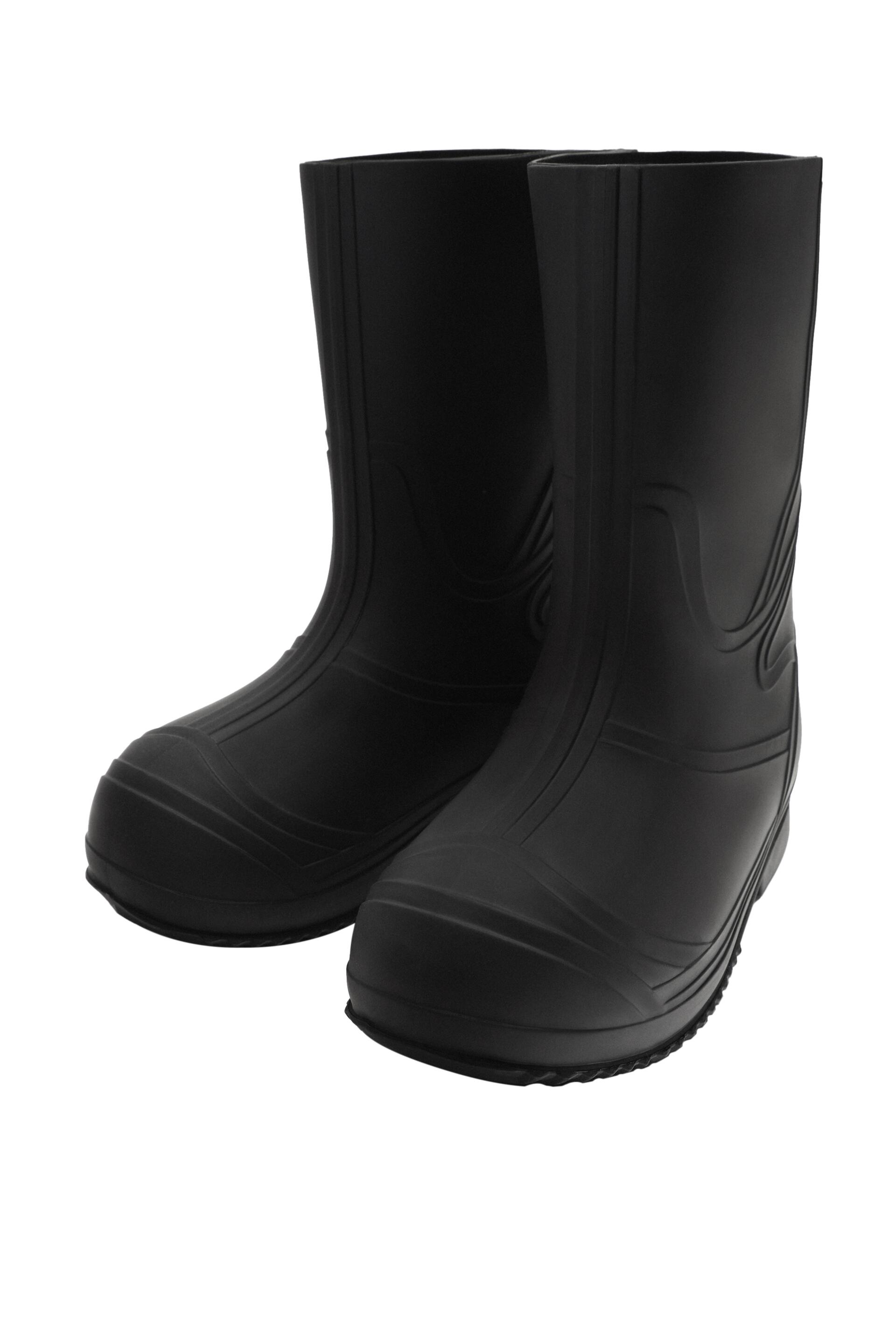 

Резиновые сапоги мужские ZARA 12020020 черные 42 RU (доставка из-за рубежа), 12020020