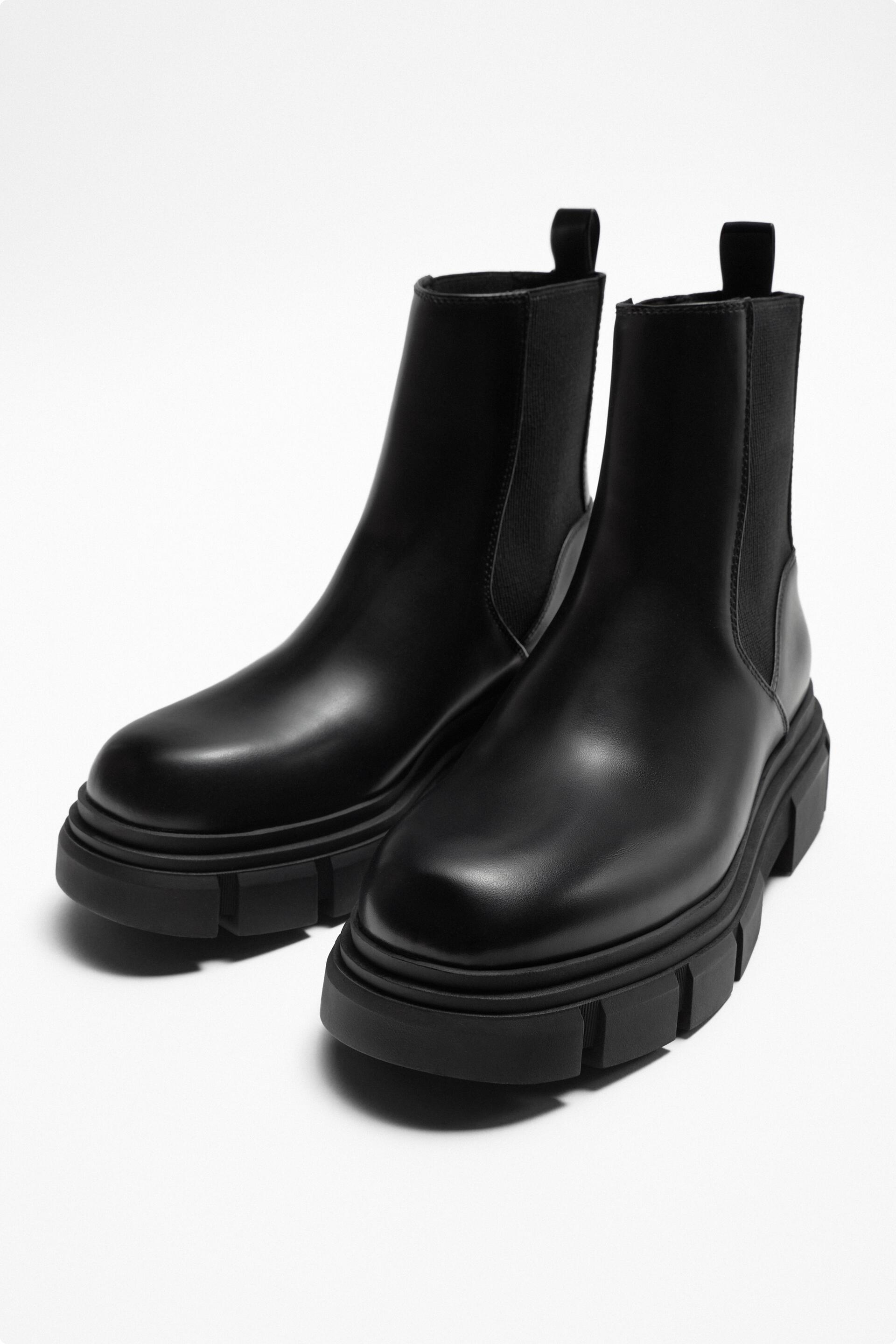 

Ботинки мужские ZARA 12045020 черные 41 EU (доставка из-за рубежа), 12045020