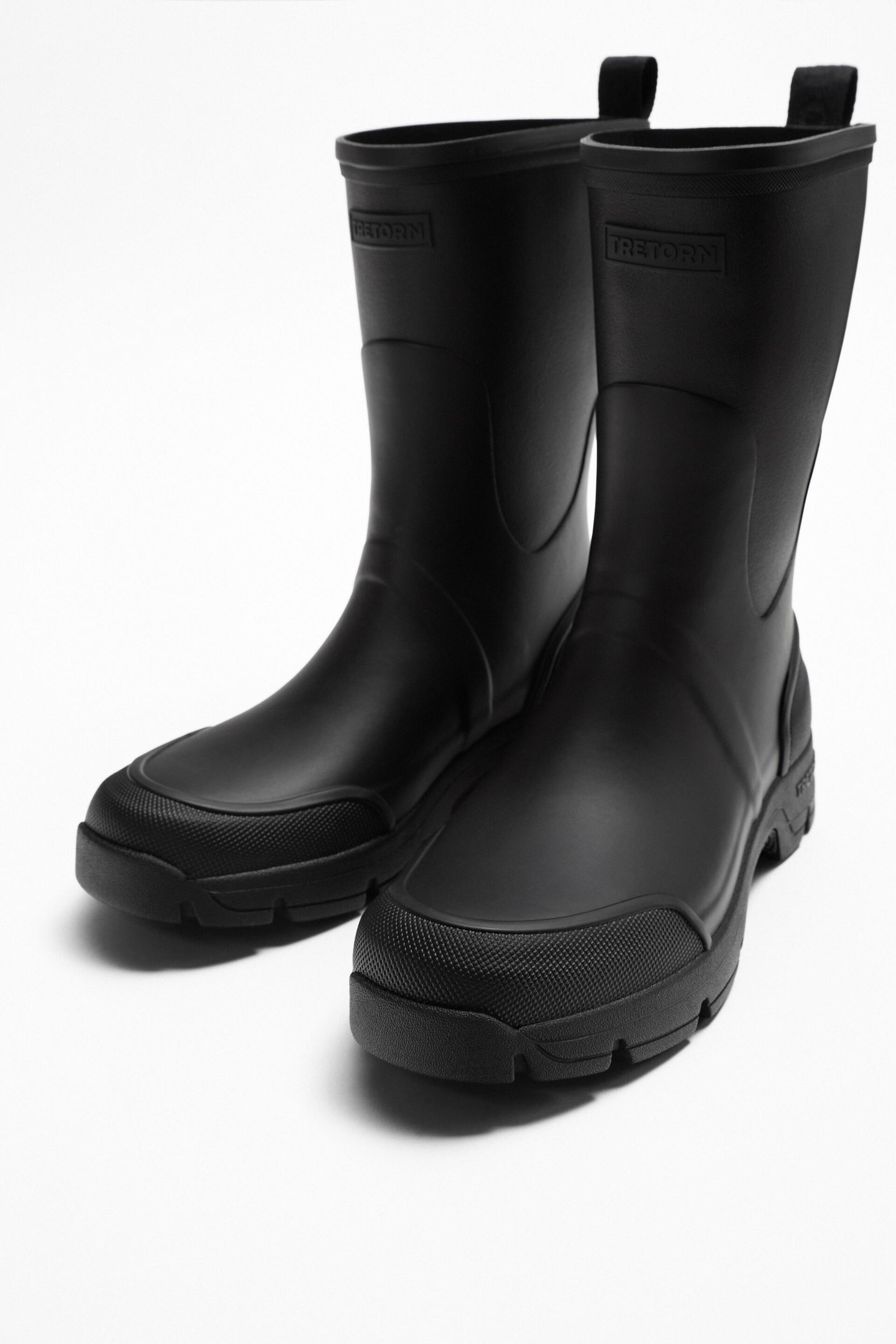 

Резиновые сапоги мужские ZARA 12051020 черные 42 RU (доставка из-за рубежа), 12051020