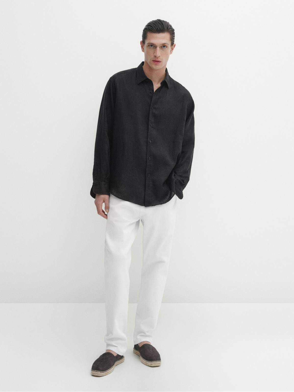 

Рубашка мужская Massimo Dutti 0120/408-I2024 черная M, Черный, 0120/408-I2024