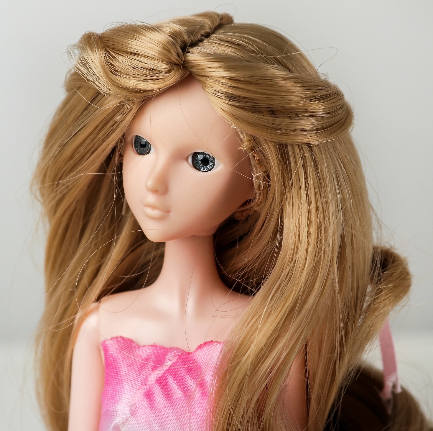 фото Волосы для кукол "волнистые с хвостиком" размер маленький, цвет 16 sima-land