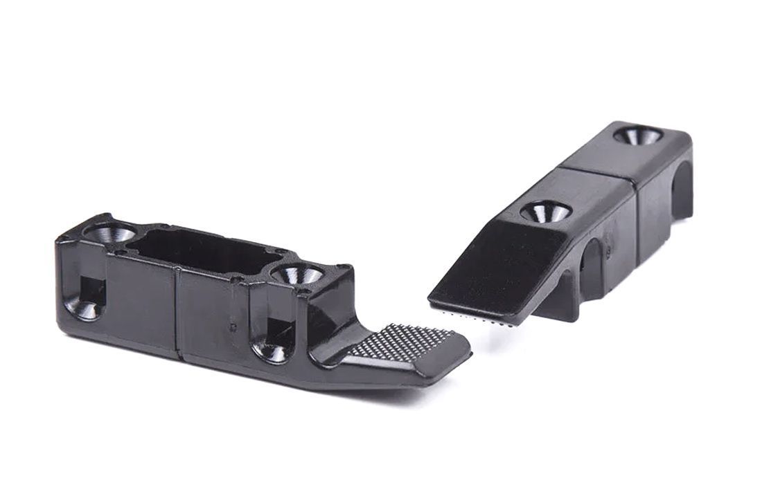 

Универсальный зажимной соединитель HETTICH Multi Clip, пластик черный, 4 шт