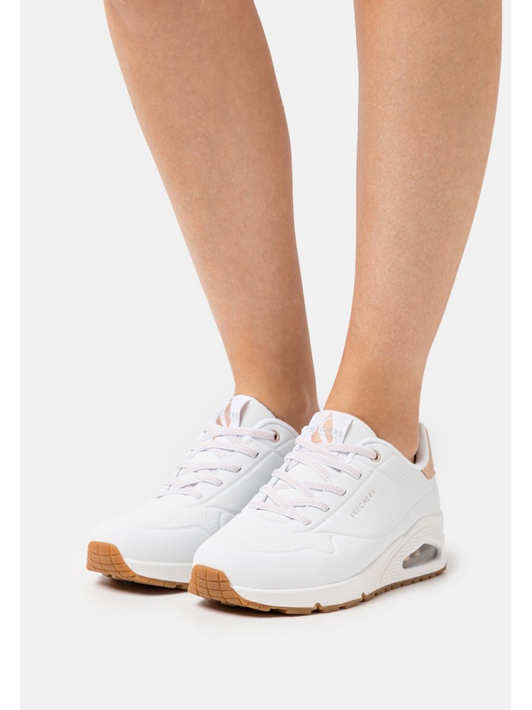 

Кроссовки женские Skechers SK211A0D0 белые 35.5 EU, Белый, SK211A0D0