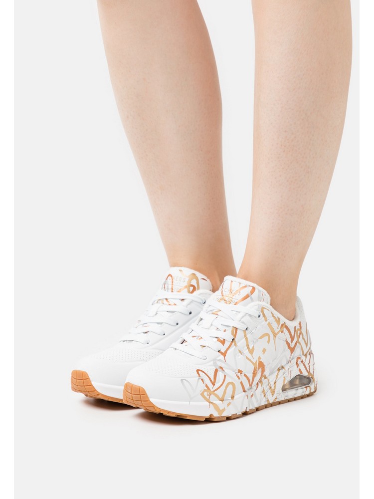 

Кроссовки женские Skechers SK211A0DW белые 37.5 EU, Белый, SK211A0DW