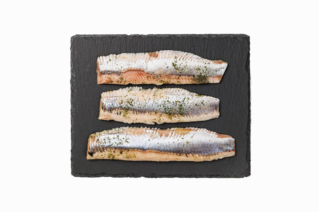 

Сельдь соленая ВкусВилл филе без кожи с петрушкой 200 г