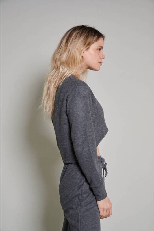 

Костюм женский Zechka ZCK0249-GRI серый S (товары доставляются из-за рубежа), ZCK0249-GRI