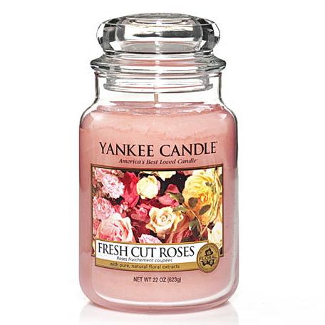 

Ароматическая свеча Yankee candle в банке Свежесрез розы 1038367E