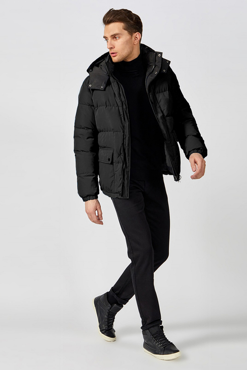 

Зимняя куртка мужская Tom Farr T4F M3002.58 черная M, T4F M3002.58