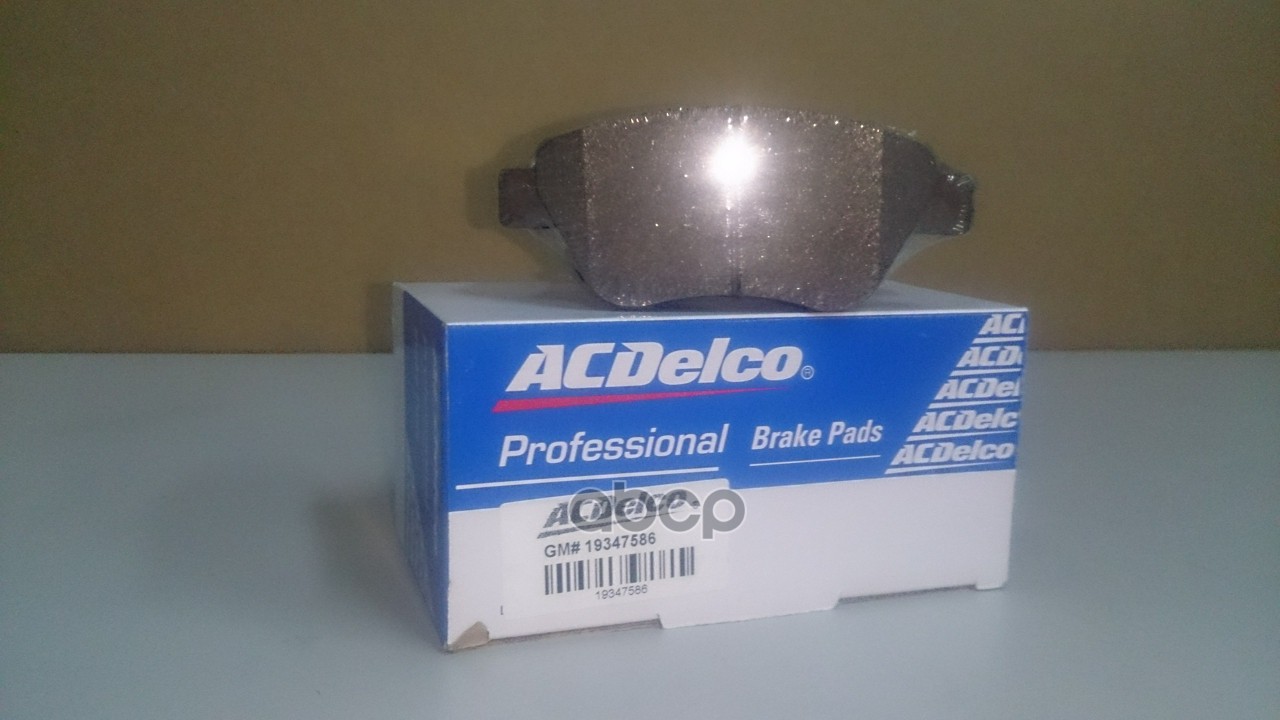 

Комплект тормозных колодок ACDelco 19347586