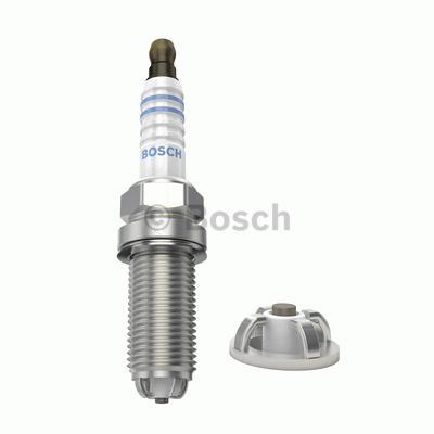 фото Свеча зажигания bosch 0242245581