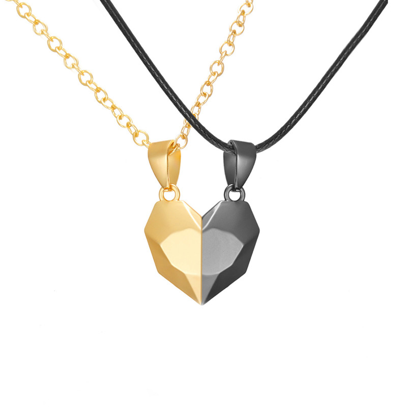 

Ожерелье из бижутерного сплава 65 см DESIGNER JEWERLY Сердца на магните, Сердца на магните
