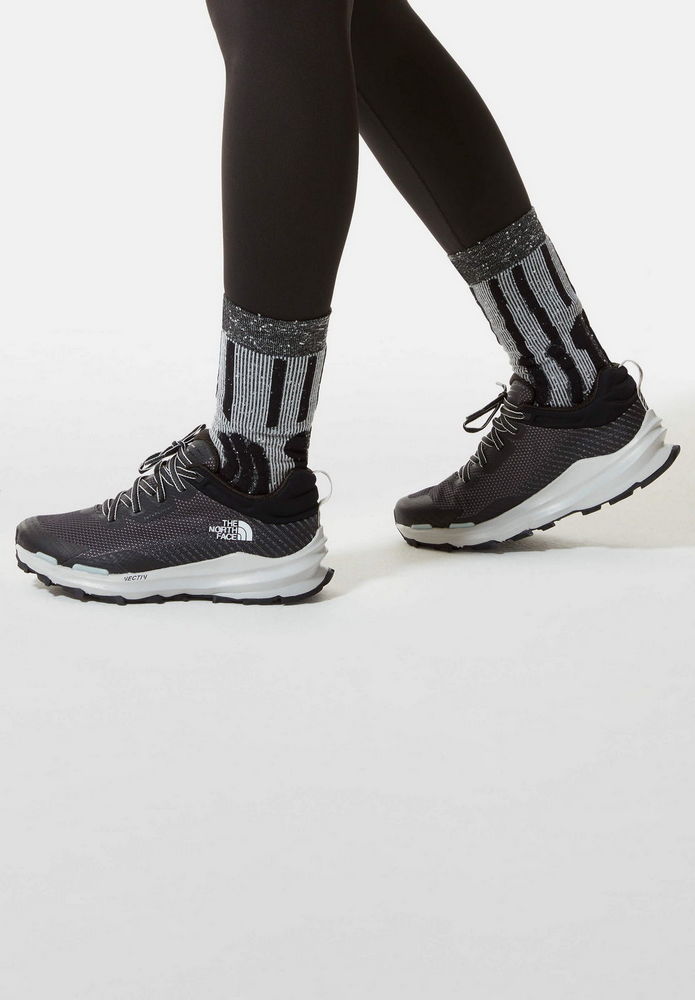 

Кроссовки женские The North Face TH341A06L черные 36.5 EU, Черный, TH341A06L