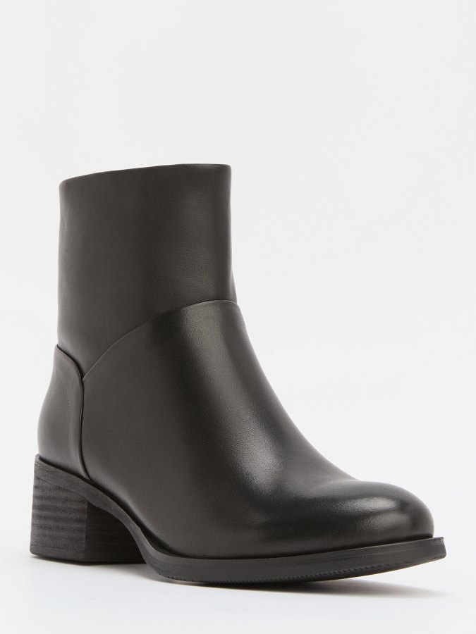 

Полусапоги женские Tendance SW261-1 черные 38 EU, Черный, SW261-1