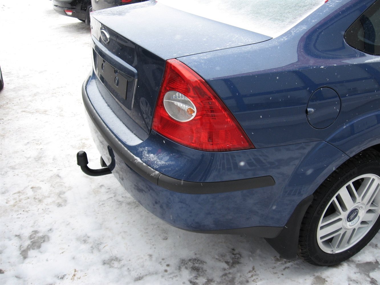 

Фаркоп для Ford Focus II седан (2004-2011) (без электрики) (паспорт и сертификат) AvtoS.FD