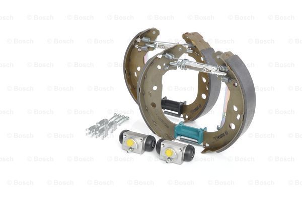 

Комплект тормозных колодок BOSCH 0 204 114 647