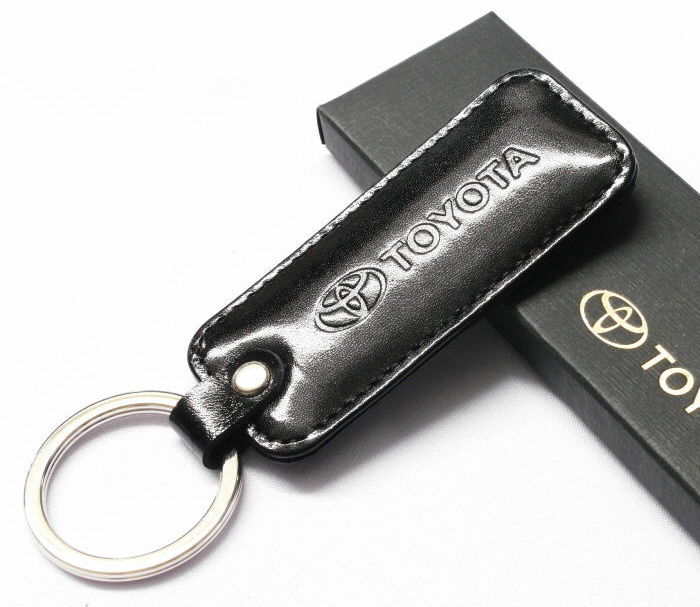 Брелок прямоугольный Toyota Key Pendant OT1100321T  Black