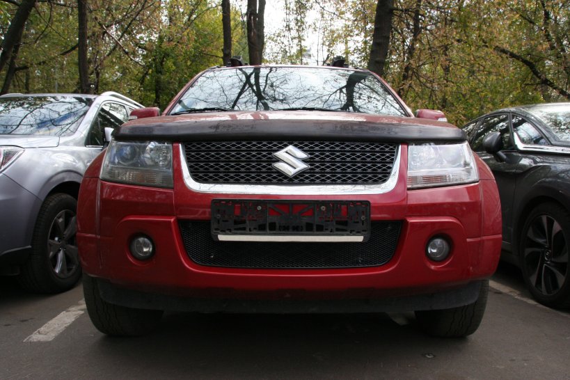 Сетка на бампер внешняя для SUZUKI Grand Vitara 2010-2012, черн., 15 мм