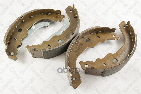 

Комплект тормозных колодок Stellox 000446SX