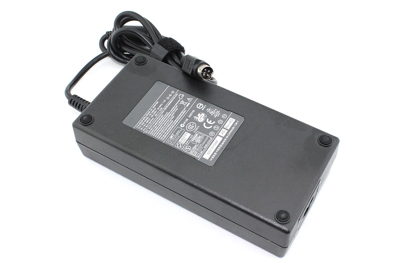 

Блок питания для ноутбука OEM 180Вт для Toshiba (084370), Черный
