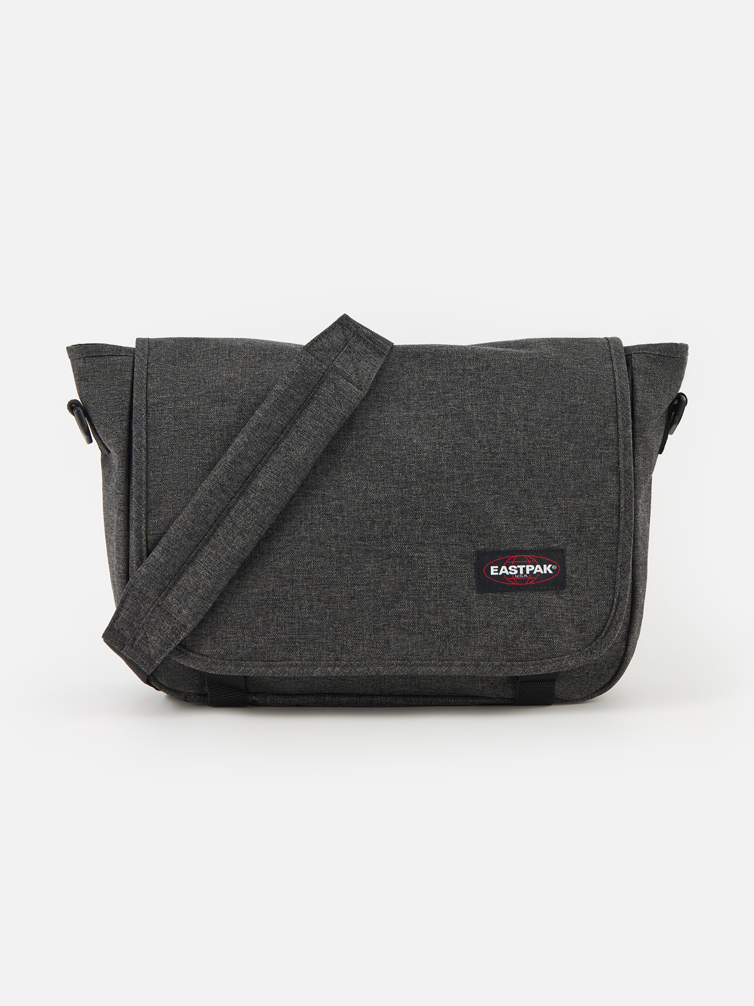 Сумка на плечо Eastpack для мужчин чёрный-Black Denim EK00007777H1 6990₽