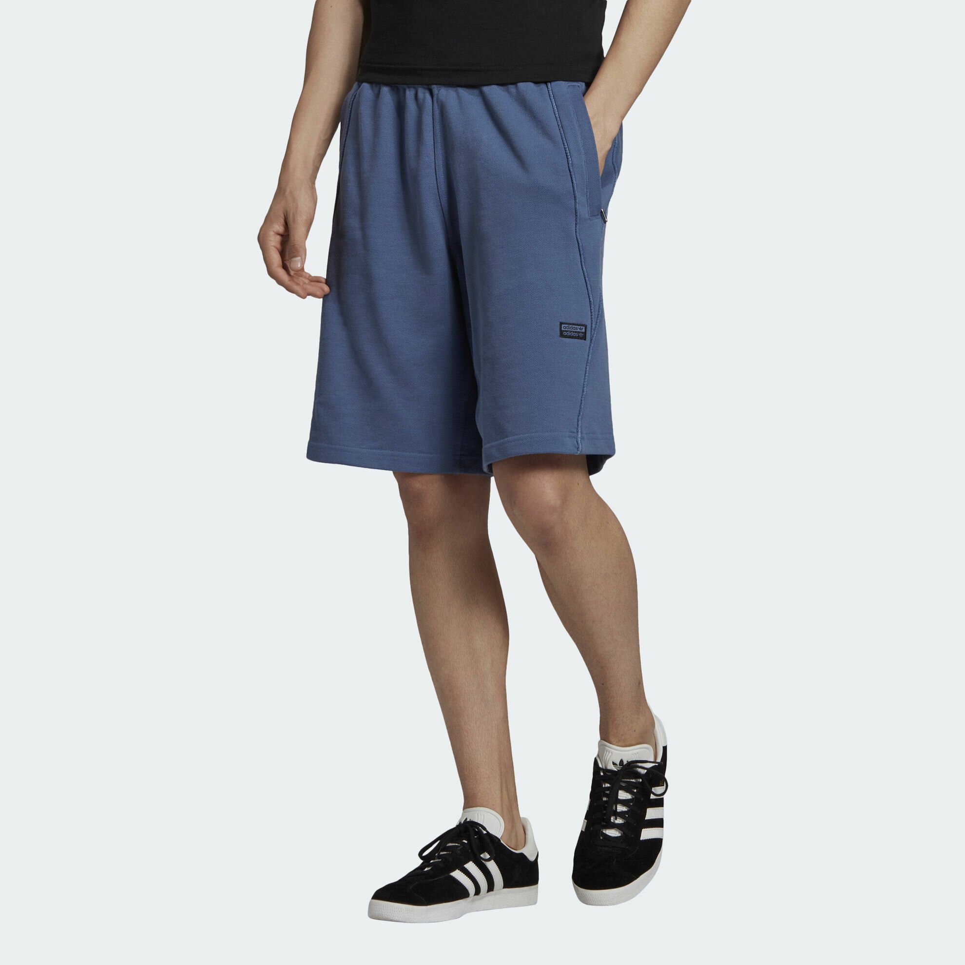

Трикотажные шорты мужские Adidas GN3322 синие S, GN3322