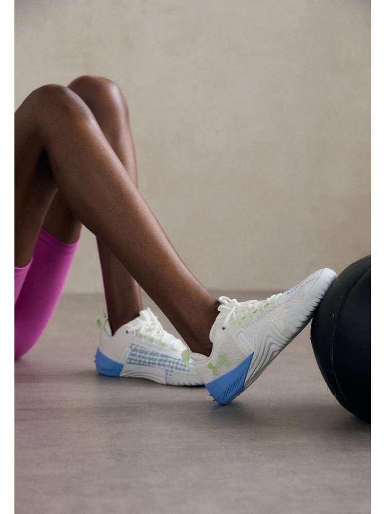 

Кроссовки женские Under Armour UN241A0CW белые 35.5 EU, Белый, UN241A0CW