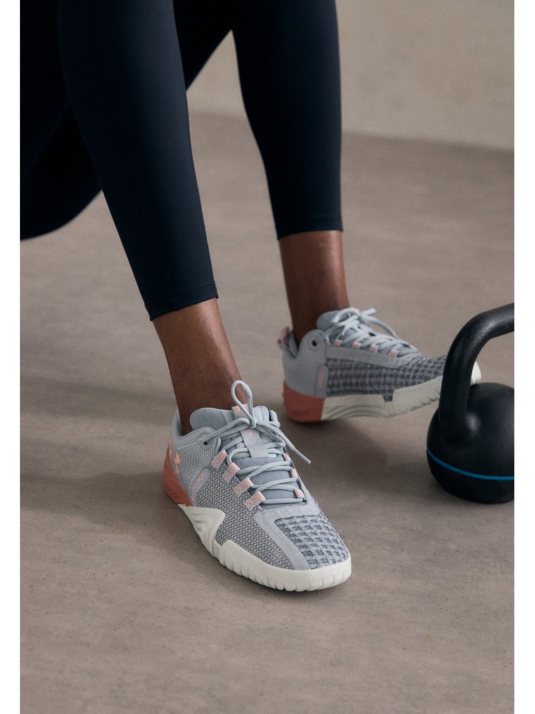 

Кроссовки женские Under Armour UN241A0CW серые 42 EU, Серый, UN241A0CW