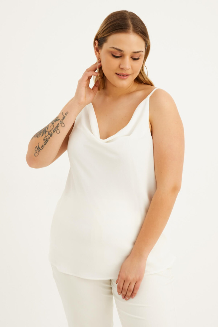 

Топ женский My Line Moda 1523 белый 46 RU (товары доставляются из-за рубежа), 1523