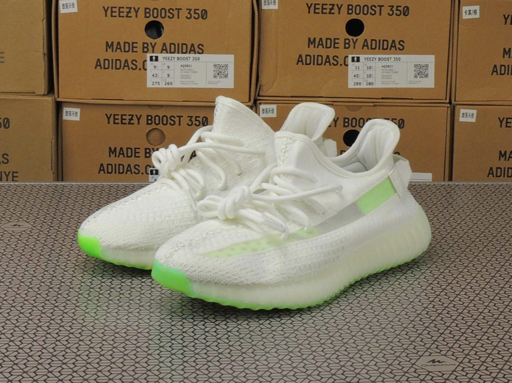 

Кроссовки женские Adidas yeezy boost 350 белые 38 RU, Белый, yeezy boost 350