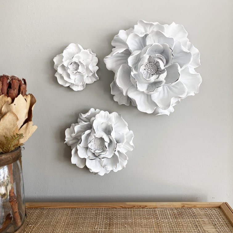 фото Настенный декор цветы розы rosebud панно набор из 3 шт. цвет белый с серебром i am art