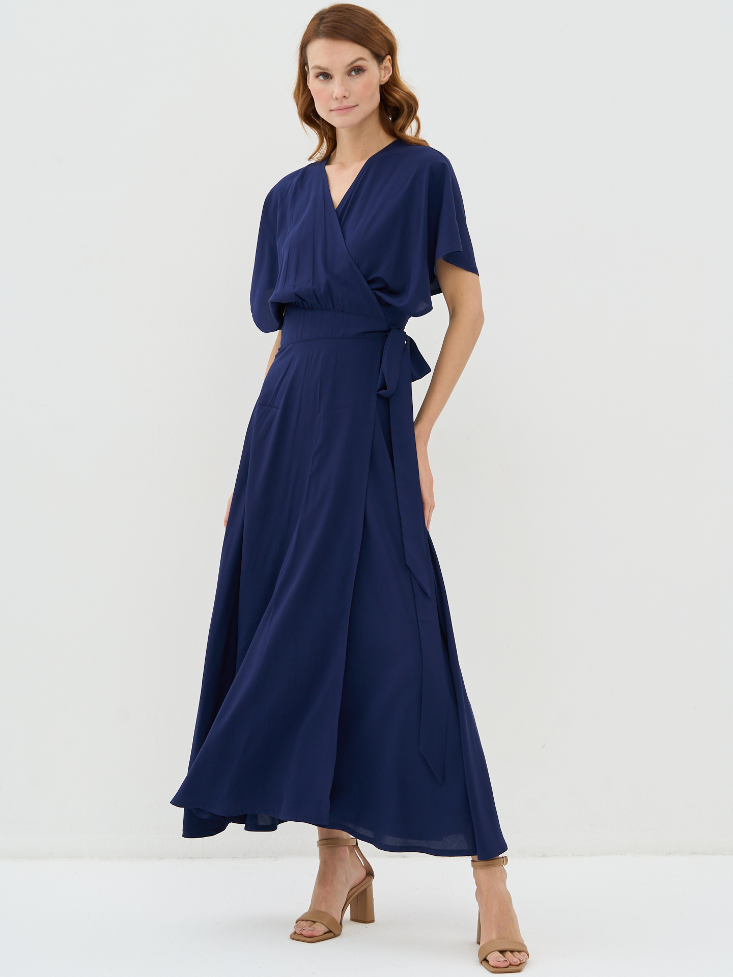 Платье женское VAY 5231-3738 синее 46 RU