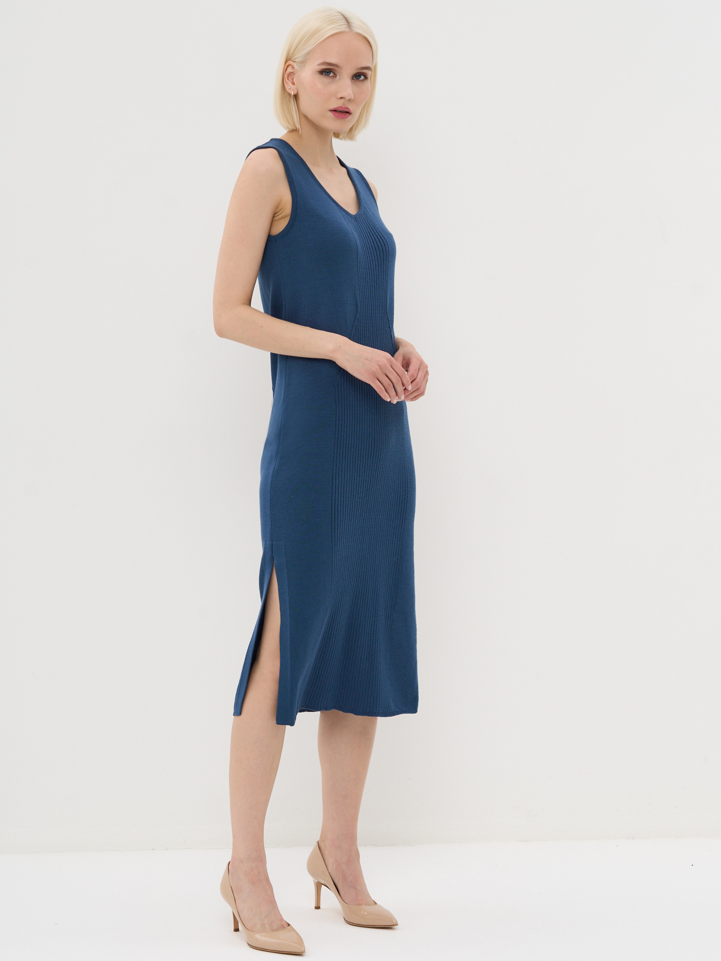 Платье женское VAY 5231-2518 синее 42-44 RU