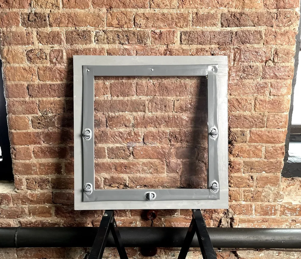 

Мягкое окно ТЕНТ ОК с пластиковыми поворотными скобами 145 см (ш) х 225 см (в), ser_skob_plast