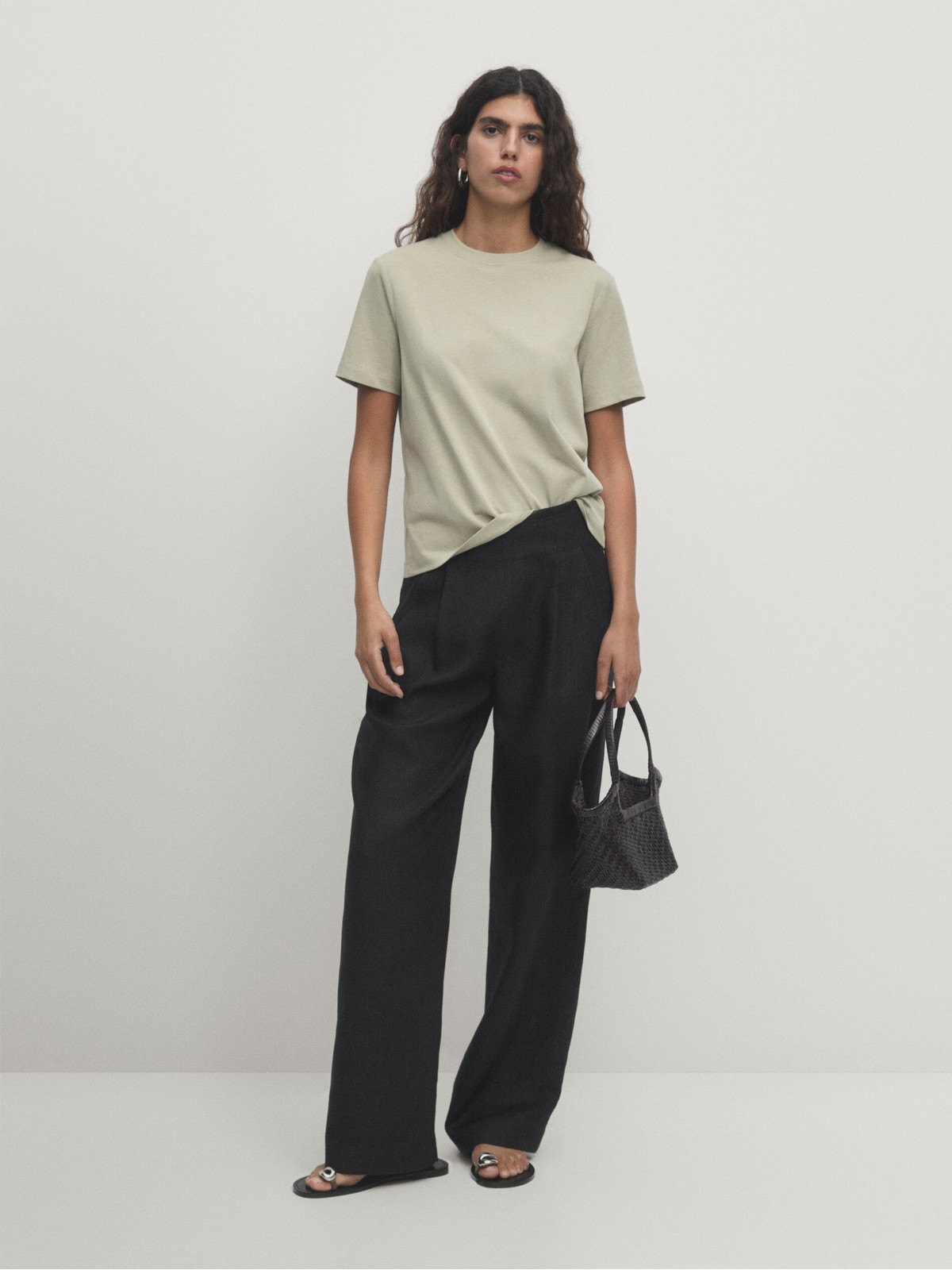 Брюки женские Massimo Dutti 5080771-I2024 черные 34 EU 16811₽
