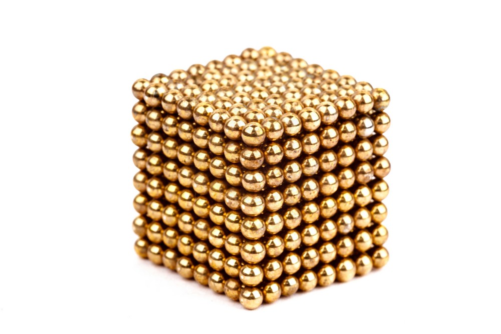 

Куб из магнитных шариков Forceberg Cube 2,5 мм,золотой,512 эл.