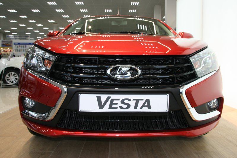 фото Сетка на бампер внешняя arbori для lada vesta 2015-2019, черная, 15 мм