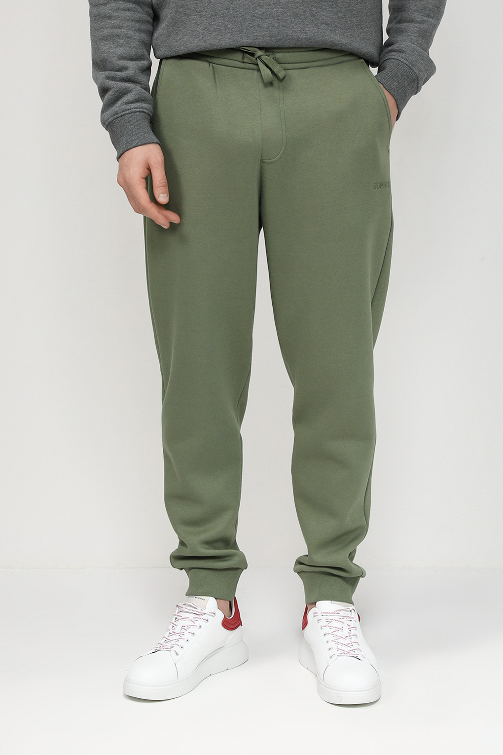 

Спортивные брюки мужские Esprit Casual 083EE2B376 хаки S, 083EE2B376