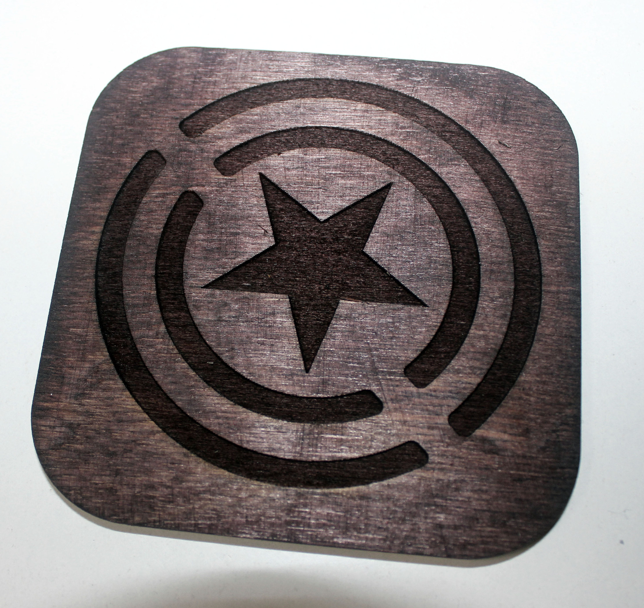 Подставка под стакан бирдекель Капитан Америка дерево