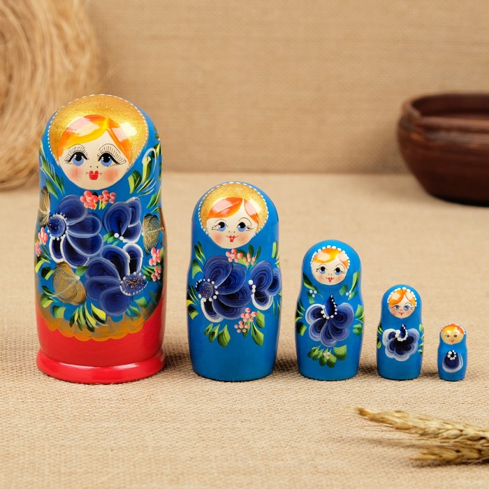 

Матрёшка "Красный сарафан, синие цветы", 5 кукольная