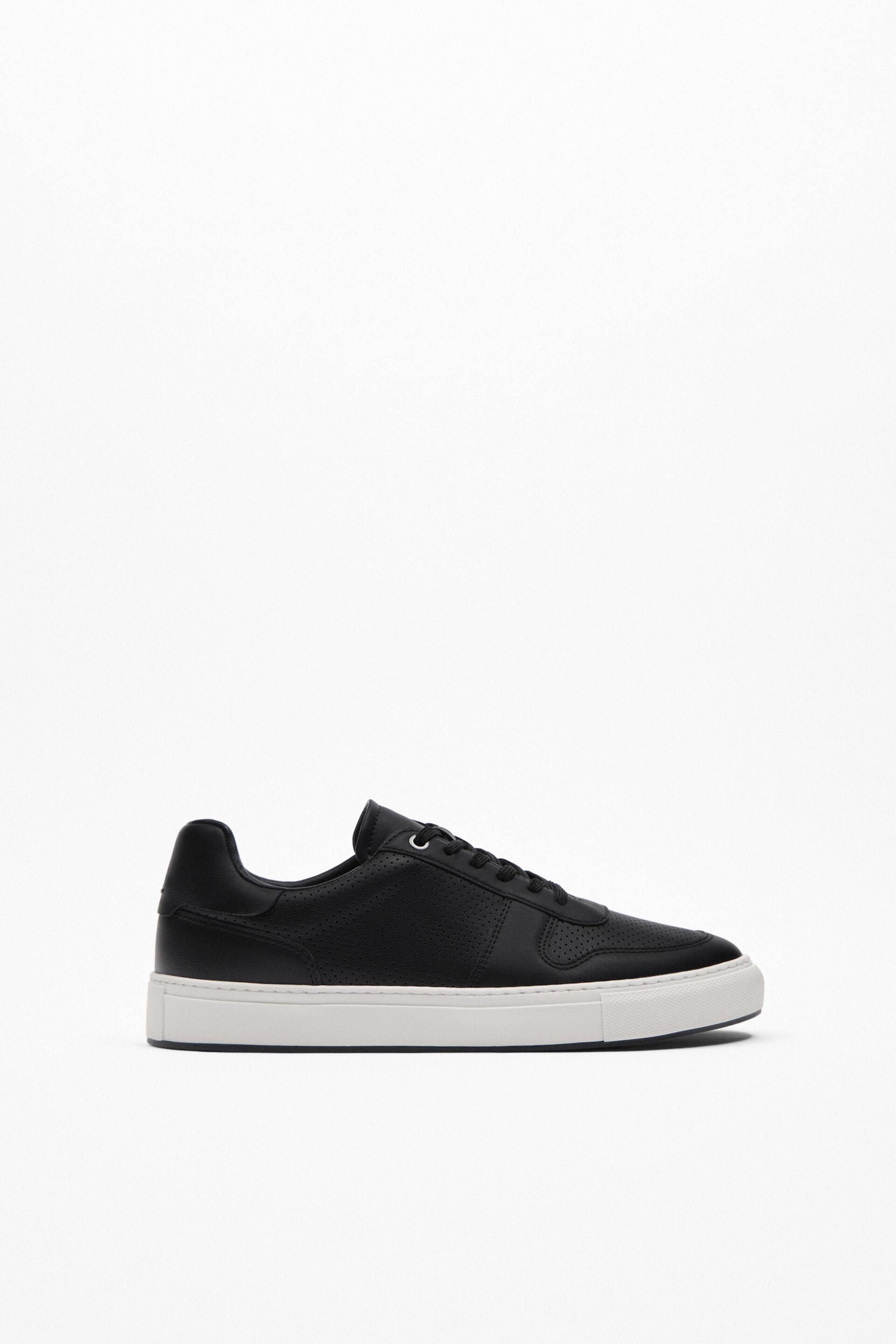 

Кроссовки мужские ZARA 12215920 черные 40 RU (доставка из-за рубежа), 12215920