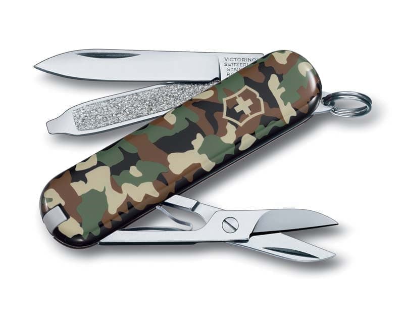 

Нож-брелок VICTORINOX Classic SD "Camouflage", 58 мм, 7 функций, зелёный камуфляж, Зеленый