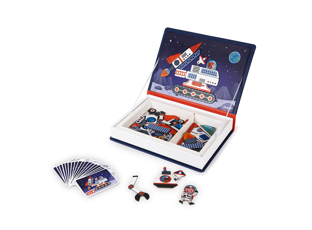 Книга-игра Janod Космос, магнитная J02589 развивающая игрушка janod игра лабиринт океан магнитная