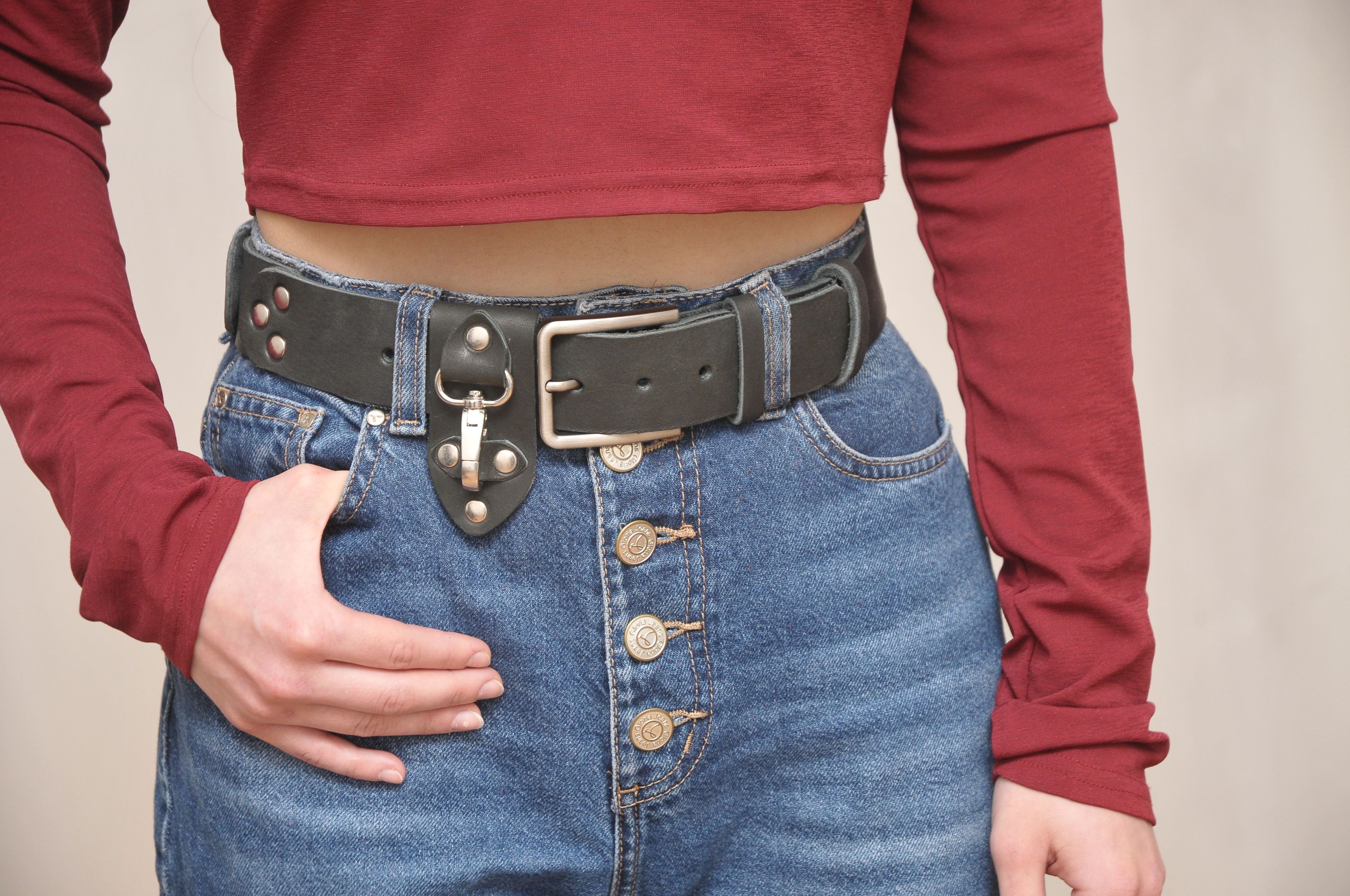 

Ремень женский Кожедуб ЖенРмЧёрСостШ4Д180П1НикБрошТёмнБрелок черный матовый, 180 см, ЖенРмЧёрСостШ4Д180П1НикБрошТёмнБрелок