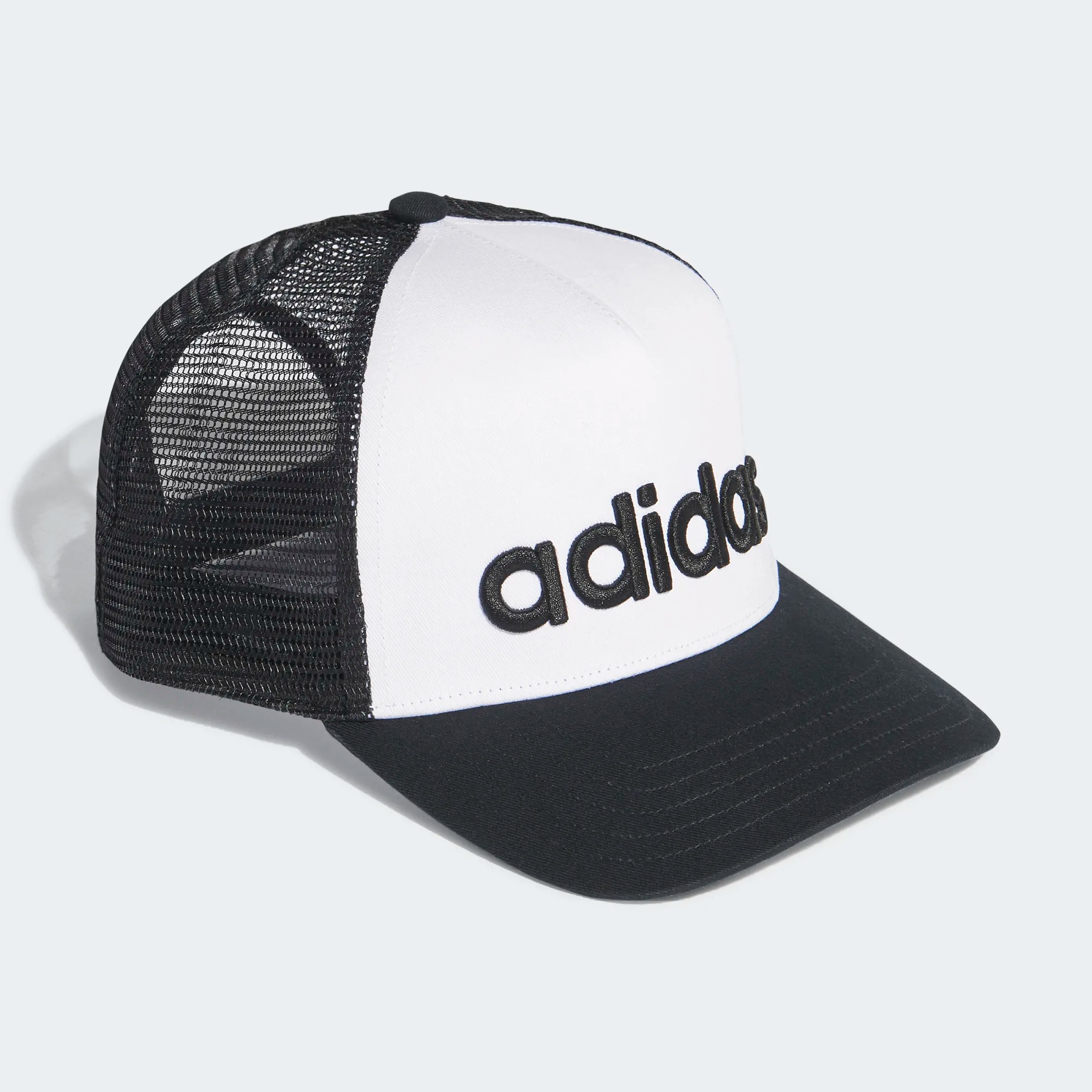 фото Бейсболка унисекс adidas curved trucker белая, р. 55-56